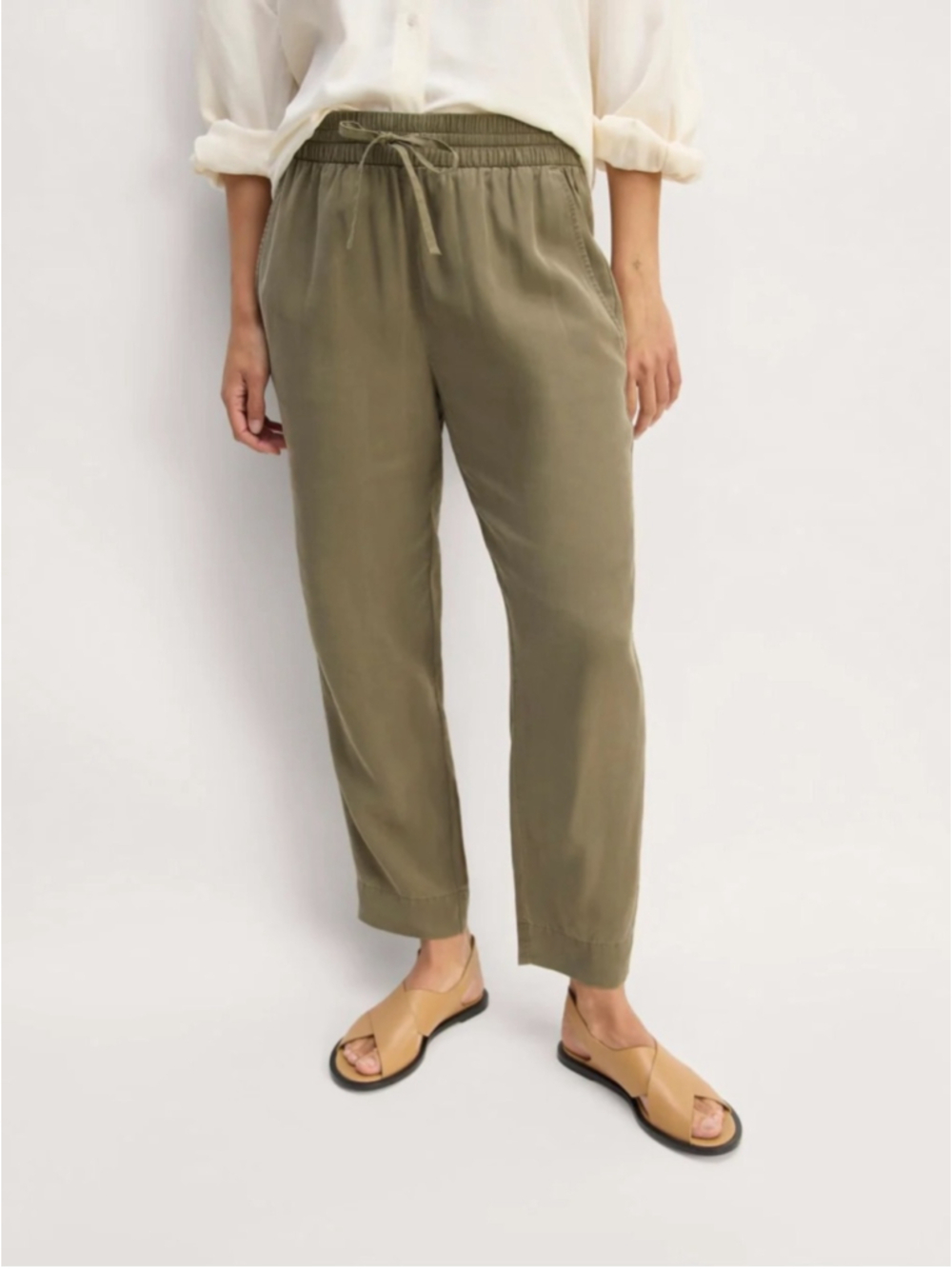 Everlane The Tapered Pant In Butterlite Size Large Kalamata Green